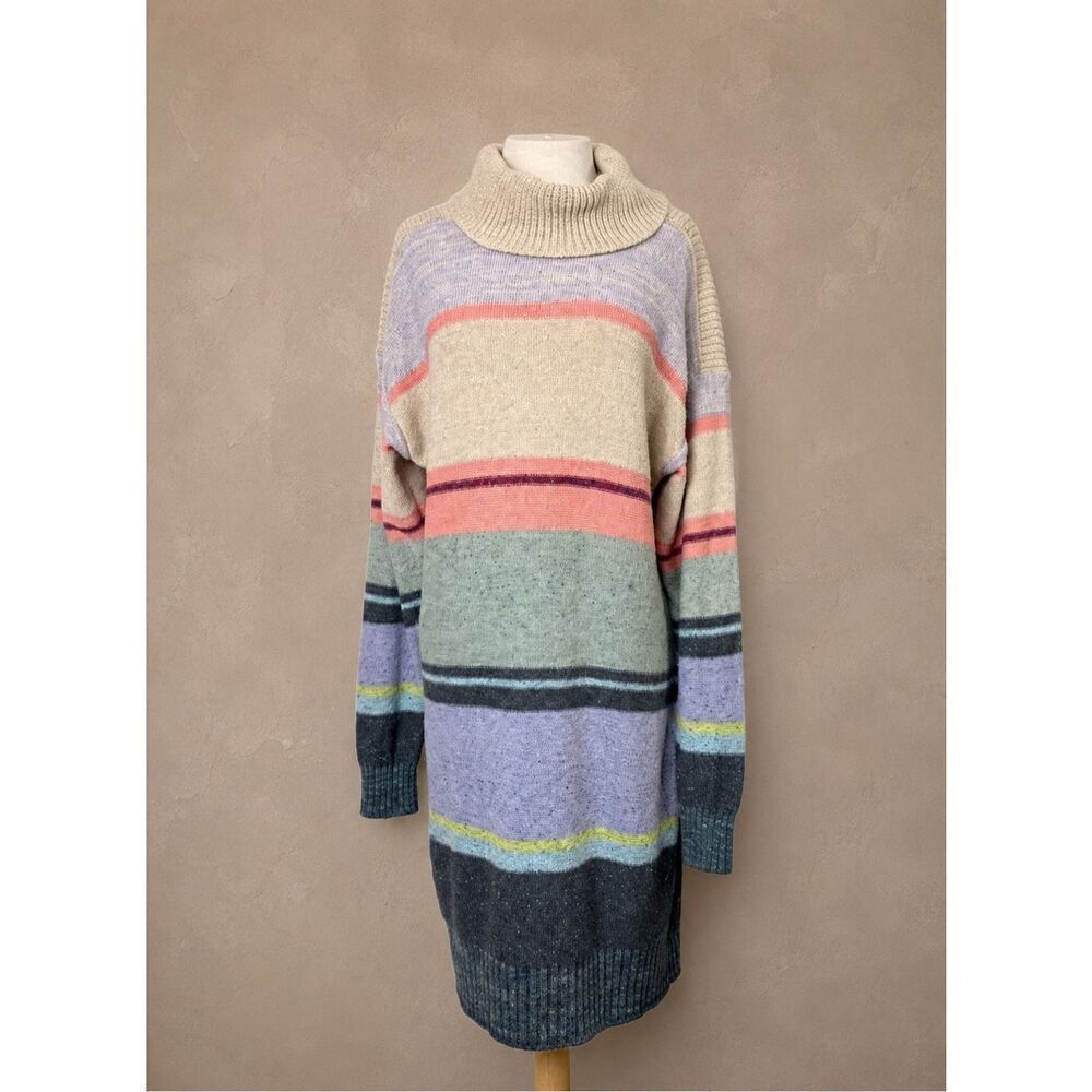 Anthropologie sz L Daily Practice “The Keep It Cool” Striped Turtleneck Sweater